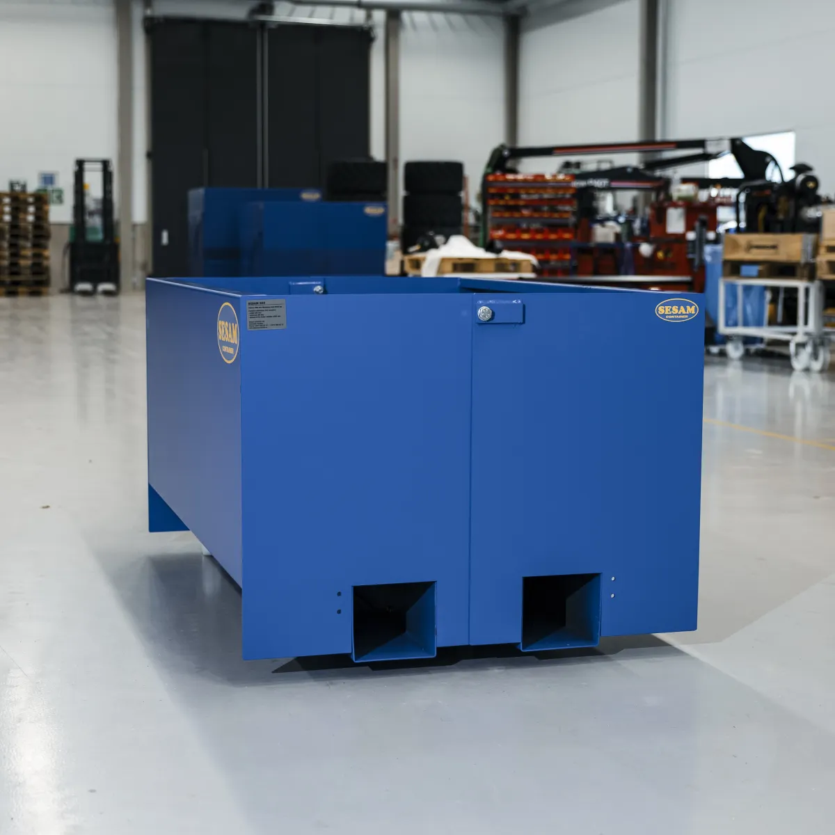 Sesam bottentömmande tippcontainer 600 liter