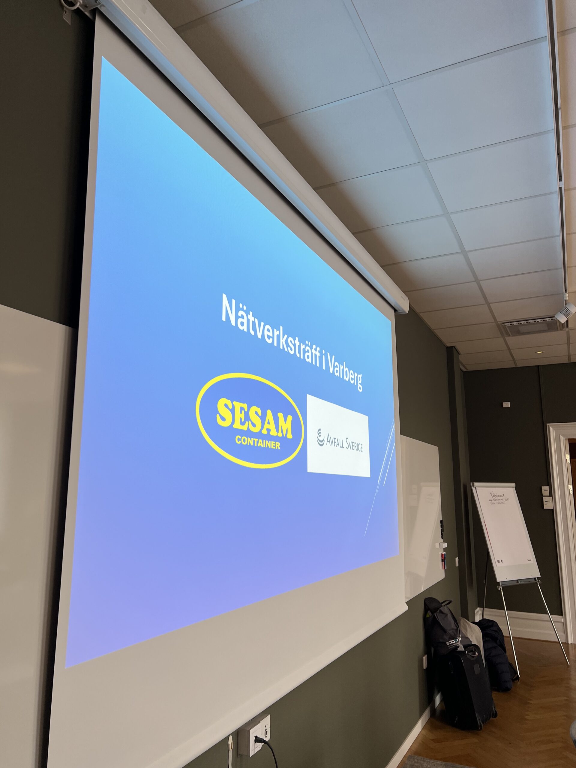 Nätverksträff Avfall Sverige Sesam tippcontainer med säker och kontrollerad bottentömning